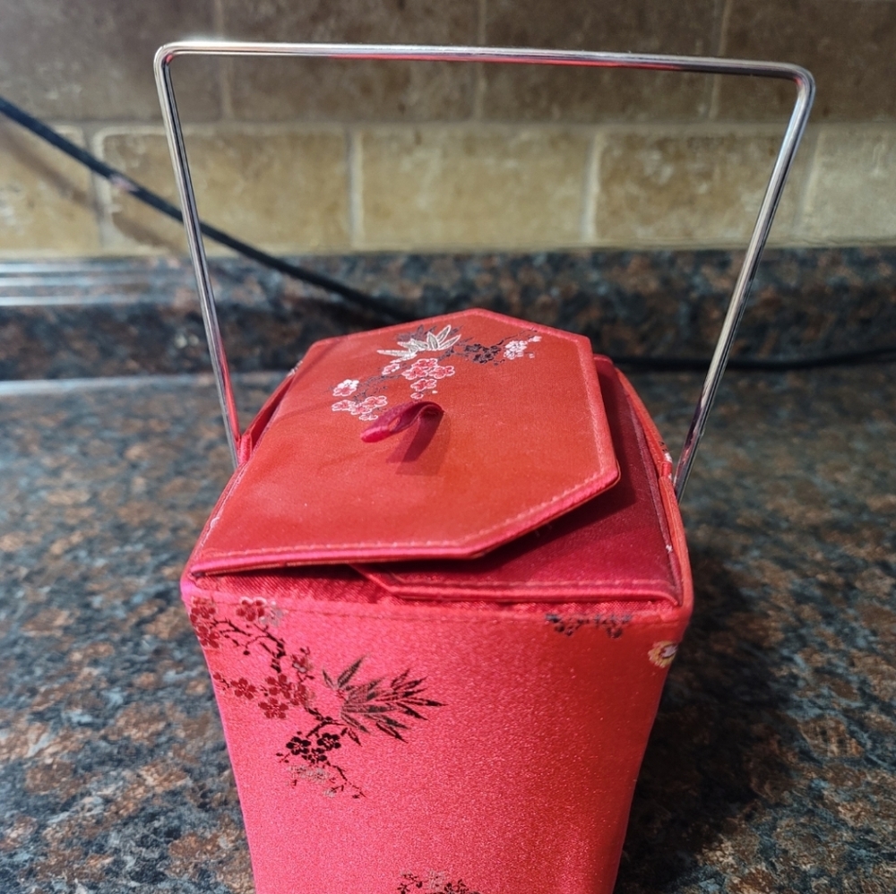 Chinese food box purse.